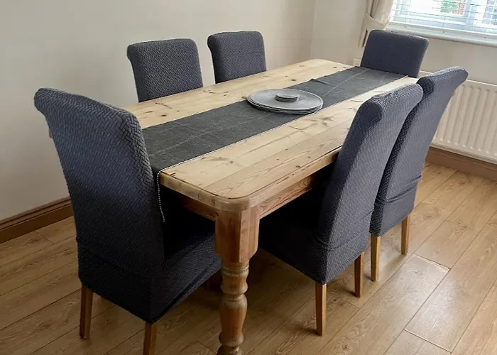 Cosy 3 Bed Detached House Birmingham